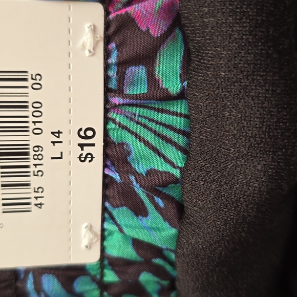 XERSION BRAND GIRLS SHORTS BUNDLE OF TWO PAIRS SIZE LARGE 14 - Picture 9 of 16